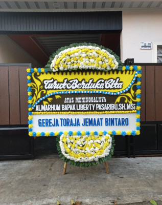 Papan Bunga Duka di Urimessing